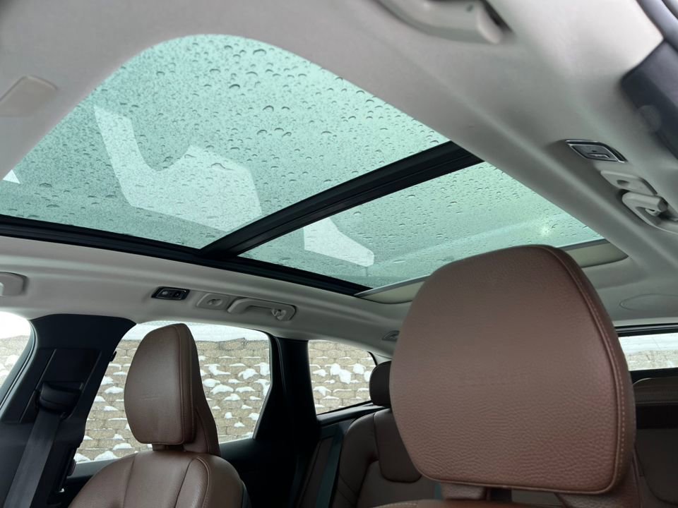 Used 2020 Volvo XC60 T6 Inscription w/ Protection Package Premier image 12