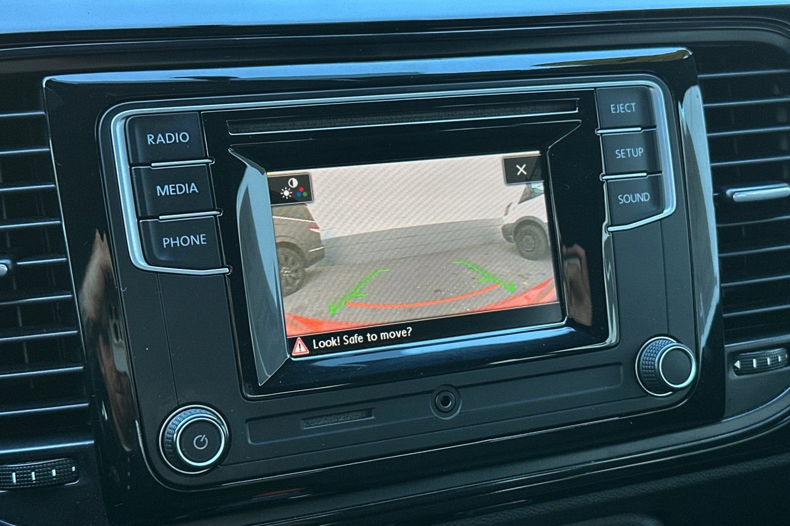 Used 2018 Volkswagen Beetle 2.0T S image 17