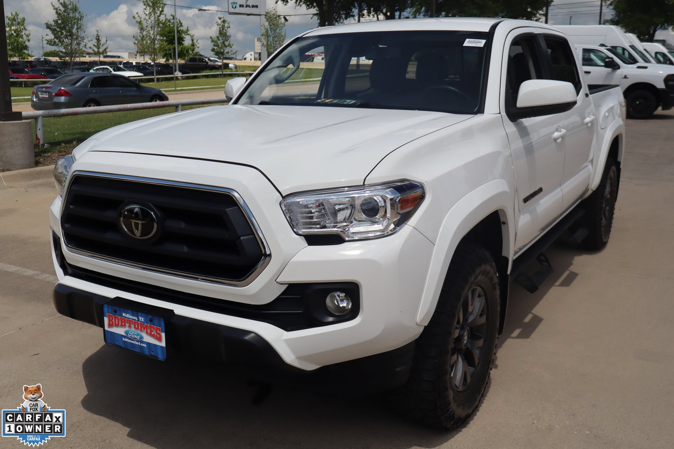 Used 2023 Toyota Tacoma SR5 RWD image 8