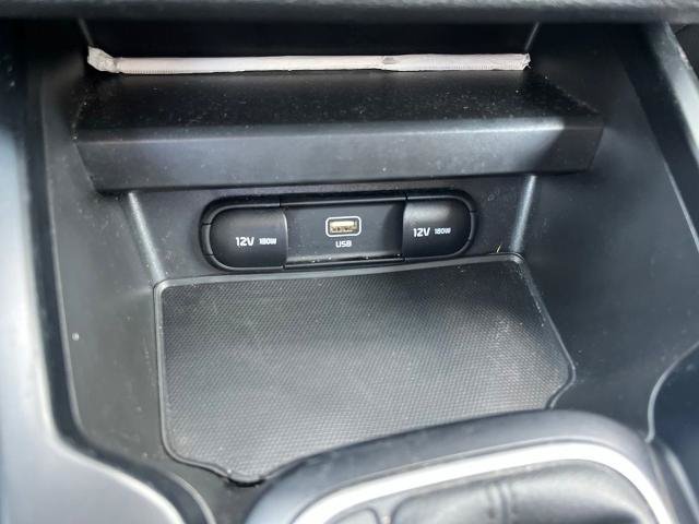 Used 2025 Kia Soul LX w/ LX Technology Package FWD image 27