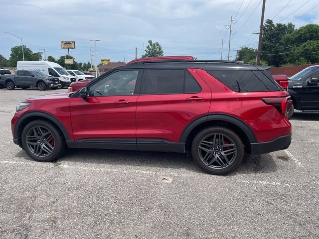Certified 2025 Ford Explorer ST AWD/4WD image 10