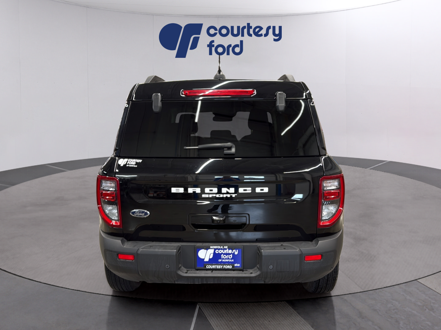 Certified 2025 Ford Bronco Sport Outer Banks w/ Outer Banks Tech Package+ AWD/4WD image 6
