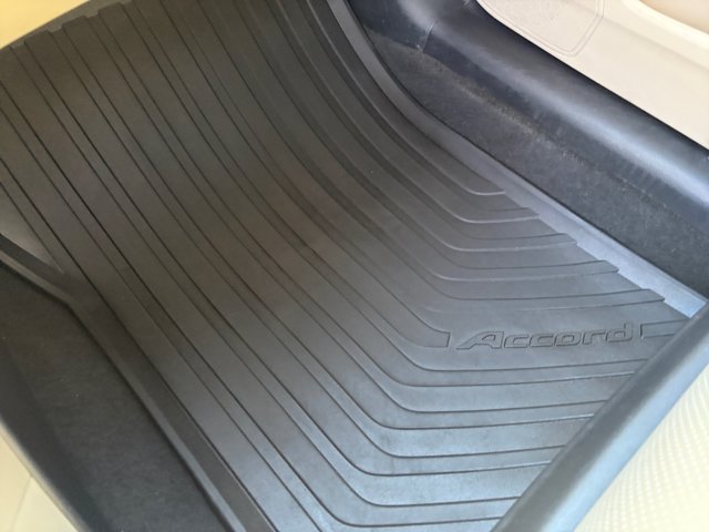 Used 2017 Honda Accord Touring image 31