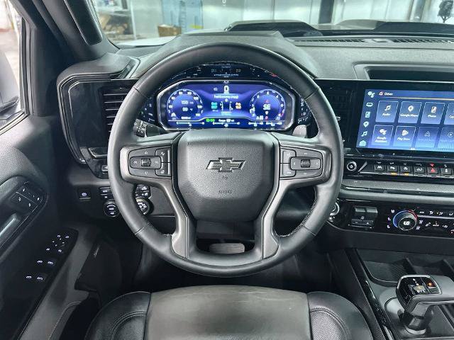 Used 2023 Chevrolet Silverado 1500 ZR2 w/ Technology Package AWD/4WD image 17