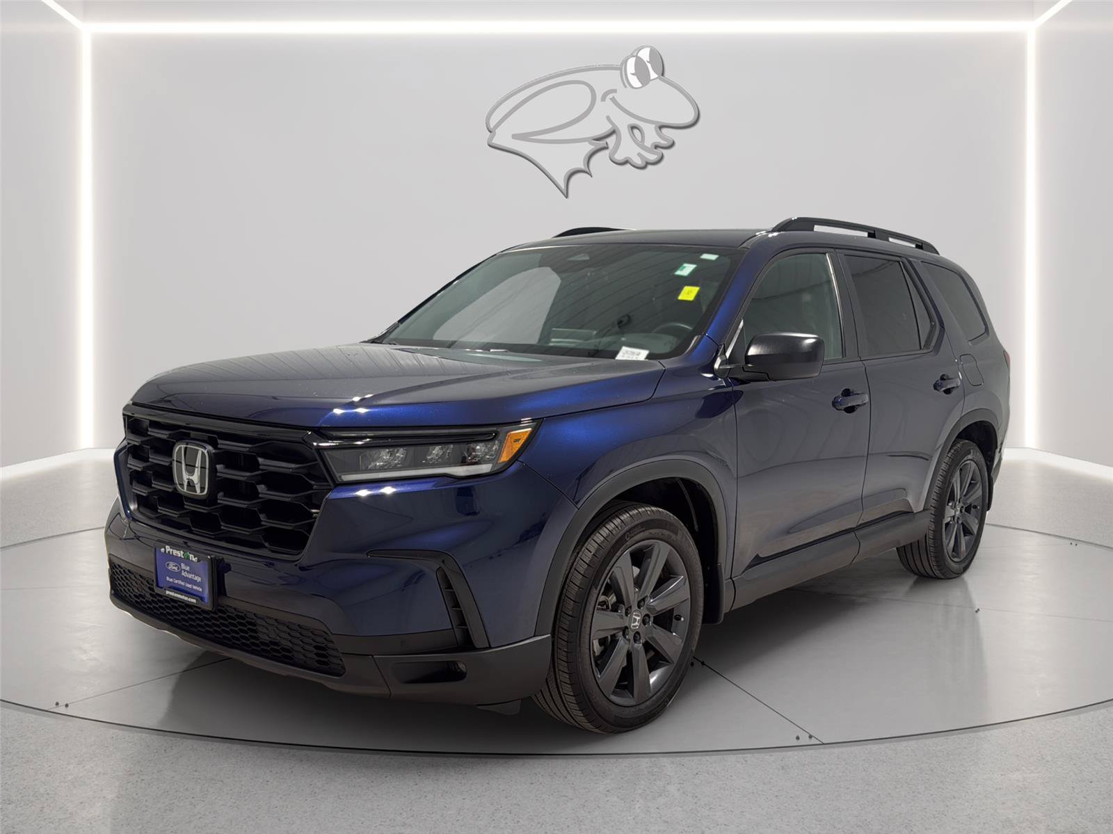 Used 2025 Honda Pilot Sport image 4