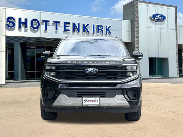 Certified 2025 Ford Expedition Max Platinum AWD/4WD image 2