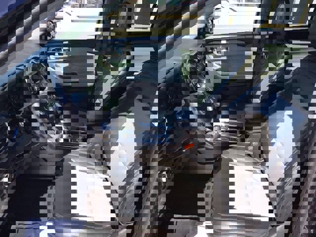 Certified 2022 Ford Explorer XLT w/ Equipment Group 202A image 9