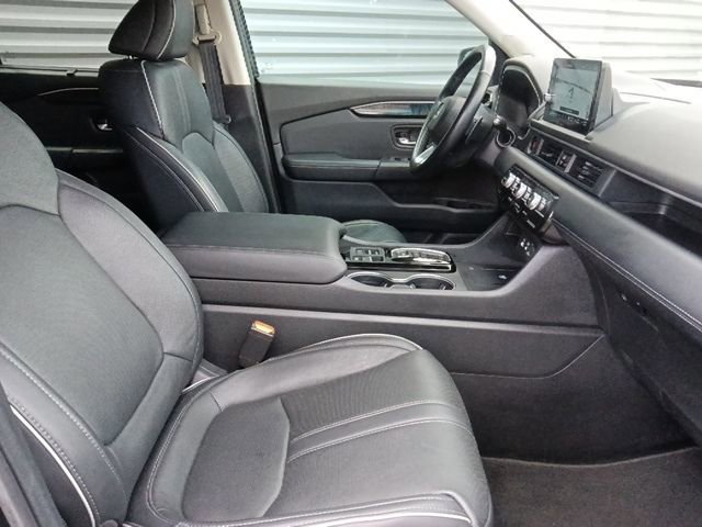 Used 2023 Honda Pilot Elite image 35