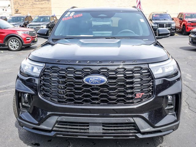 Certified 2026 Ford Explorer ST AWD/4WD image 5
