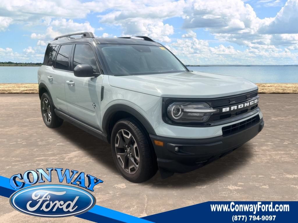 Certified 2022 Ford Bronco Sport Outer Banks w/ Tech Package AWD/4WD image 1