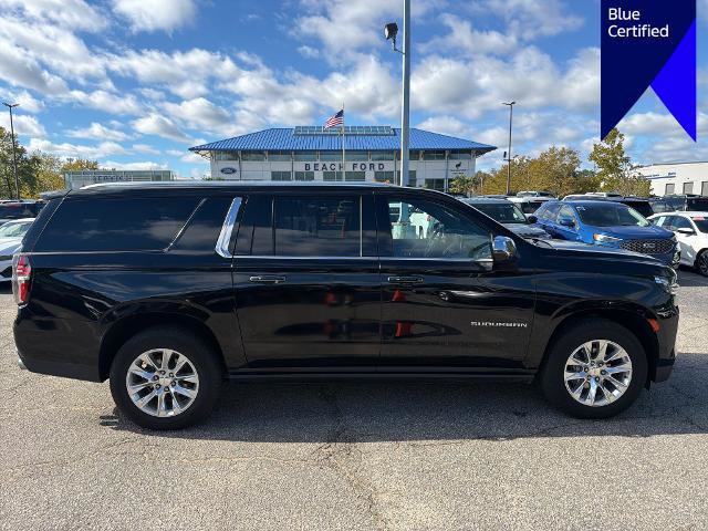 Used 2023 Chevrolet Suburban Premier AWD/4WD image 4