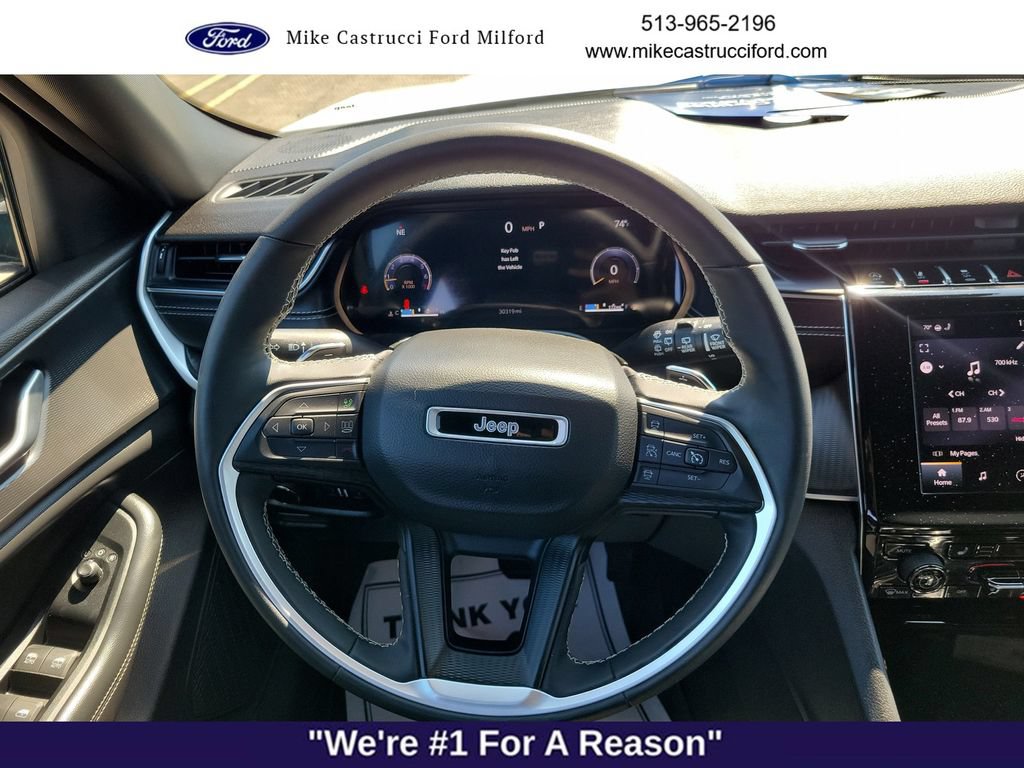 Used 2024 Jeep Grand Cherokee Altitude AWD/4WD image 11