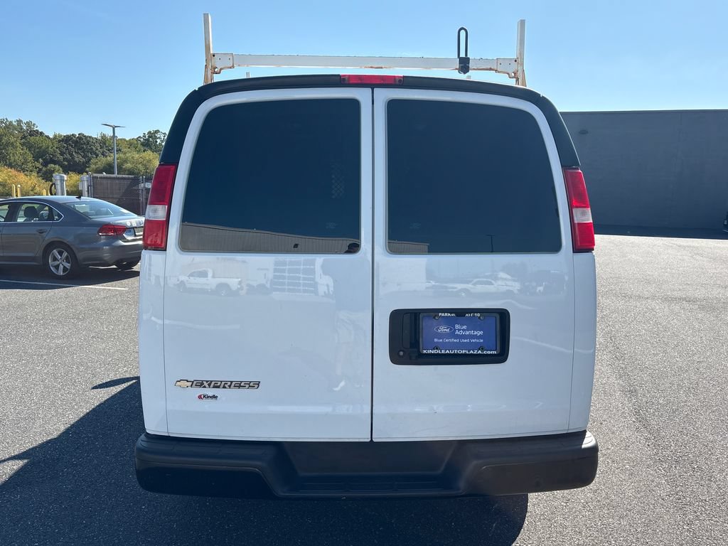 Used 2023 Chevrolet Express 2500 w/ Driver Convenience Package RWD image 21
