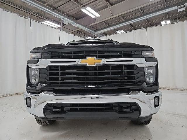 Used 2024 Chevrolet Silverado 2500 LT w/ Convenience Package image 22
