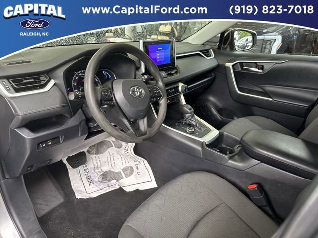 Used 2023 Toyota RAV4 XLE image 18