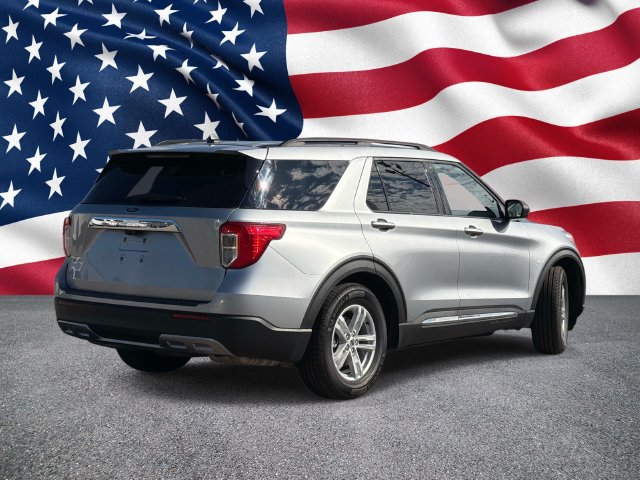 Certified 2024 Ford Explorer XLT w/ Equipment Group 202A RWD image 6