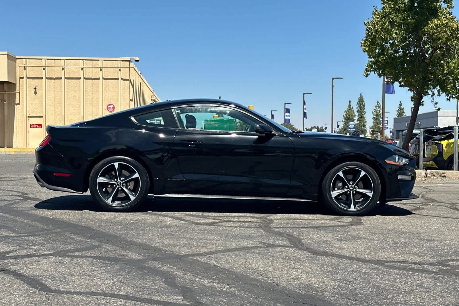 Certified 2020 Ford Mustang Coupe RWD image 9