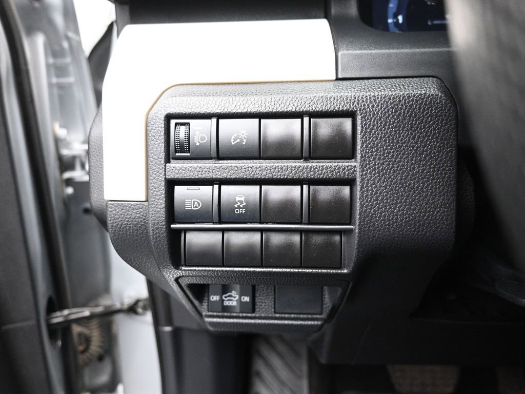 Used 2024 Toyota Tacoma TRD Off-Road image 12