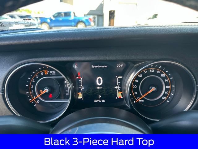Used 2022 Jeep Gladiator Overland w/ Popular Equipment Package AWD/4WD image 24