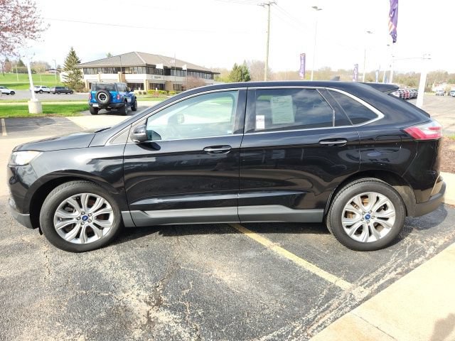 Certified 2022 Ford Edge Titanium AWD/4WD image 4