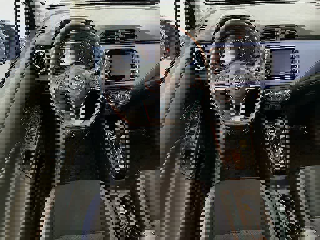 Used 2023 Nissan Versa SV image 10