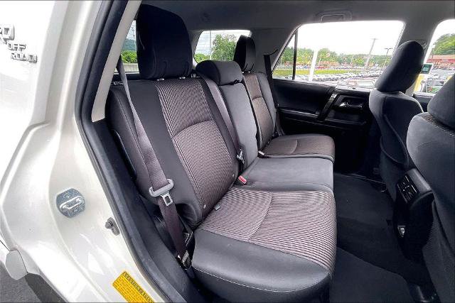 Used 2022 Toyota 4Runner TRD Off-Road AWD/4WD image 26