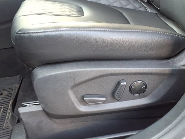 Certified 2024 Ford Edge Titanium AWD/4WD image 17