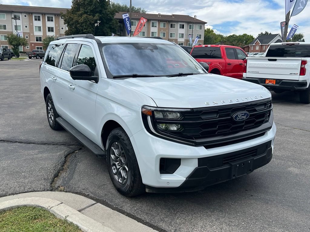 Certified 2025 Ford Expedition Platinum AWD/4WD image 5