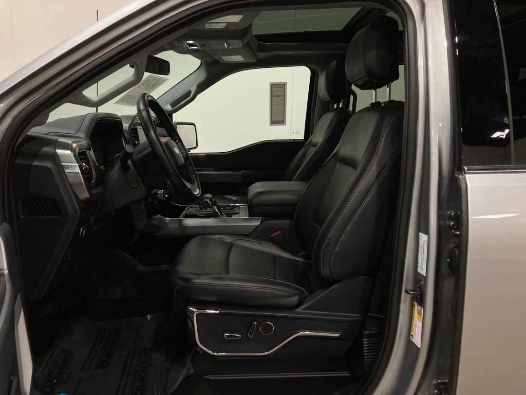 Certified 2022 Ford F150 Lariat w/ Equipment Group 502A High image 24