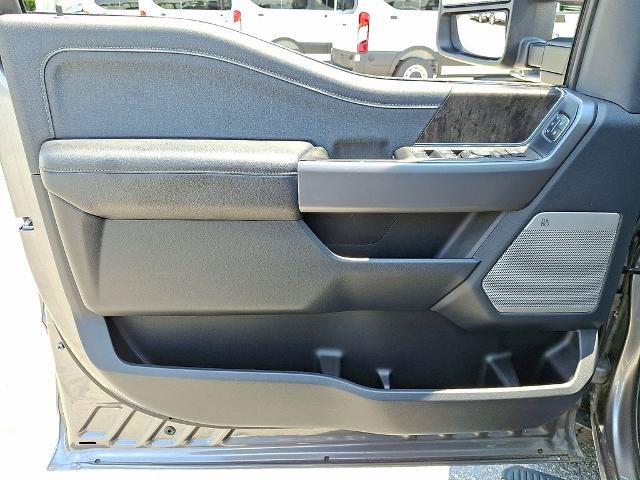Certified 2024 Ford F250 Lariat w/ Lariat Ultimate Package AWD/4WD image 13