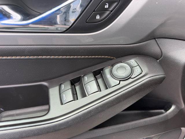 Used 2020 Chevrolet Traverse LS FWD image 20