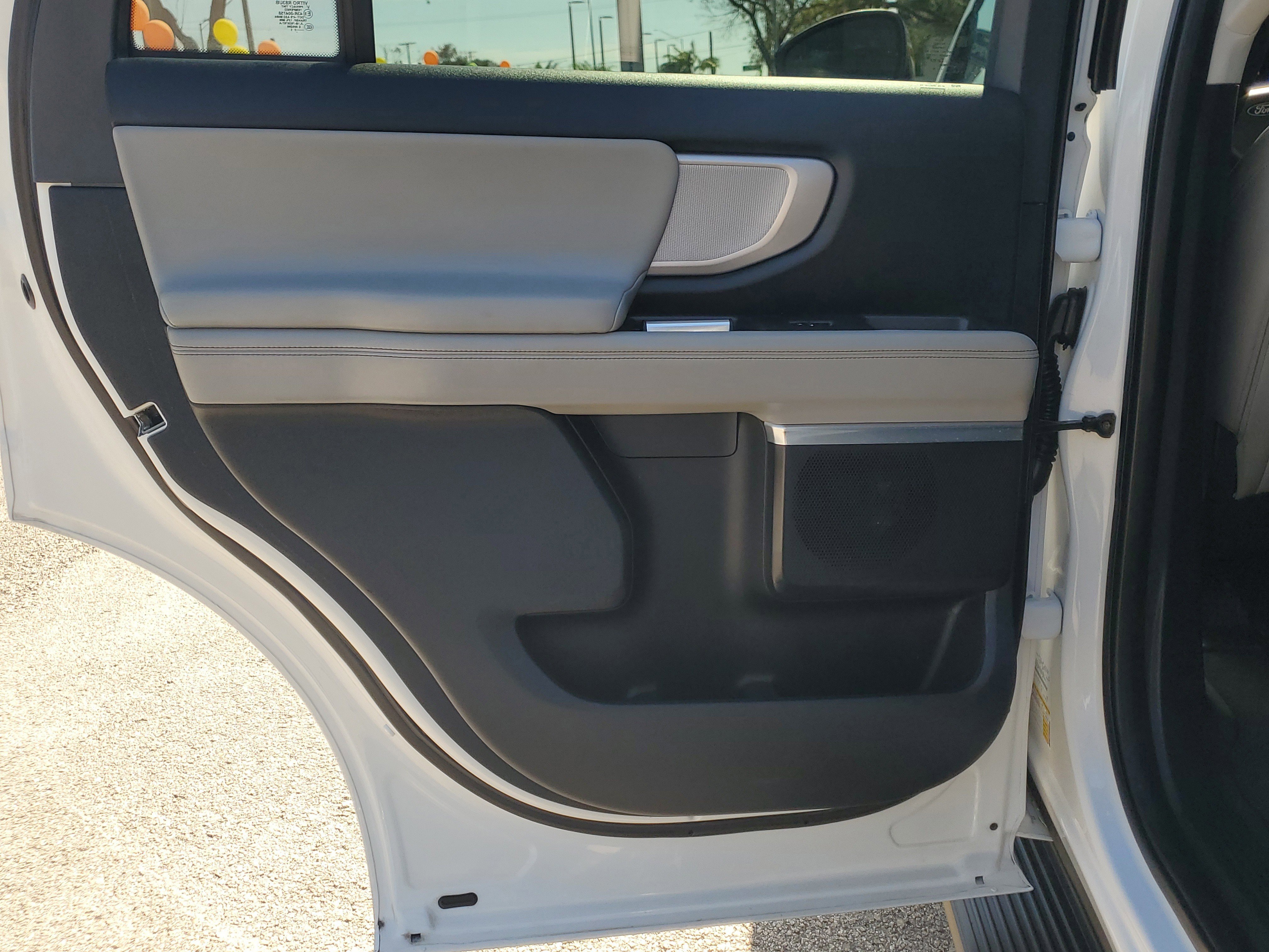 Certified 2025 Ford Expedition Active image 12