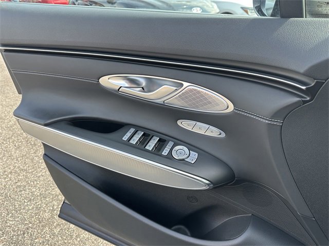 Used 2022 Genesis GV70 2.5T w/ Select Package image 32