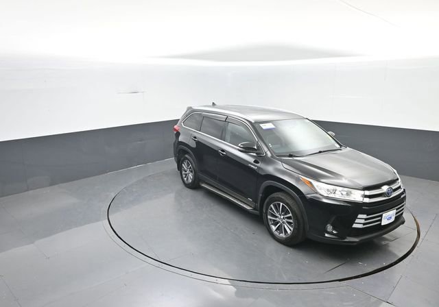 Used 2019 Toyota Highlander XLE image 19