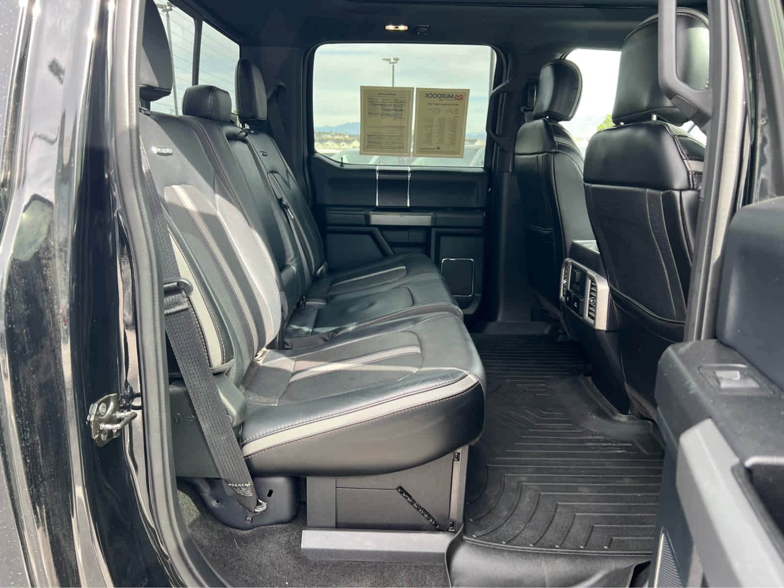 Certified 2018 Ford F350 Platinum w/ Platinum Ultimate Package AWD/4WD image 22