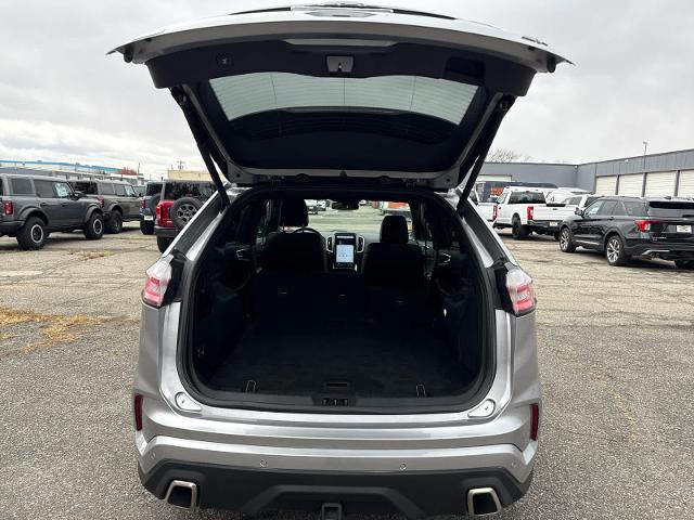 Certified 2024 Ford Edge ST w/ Equipment Group 401A image 10