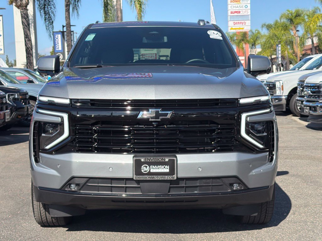 Used 2026 Chevrolet Suburban RST RWD image 4