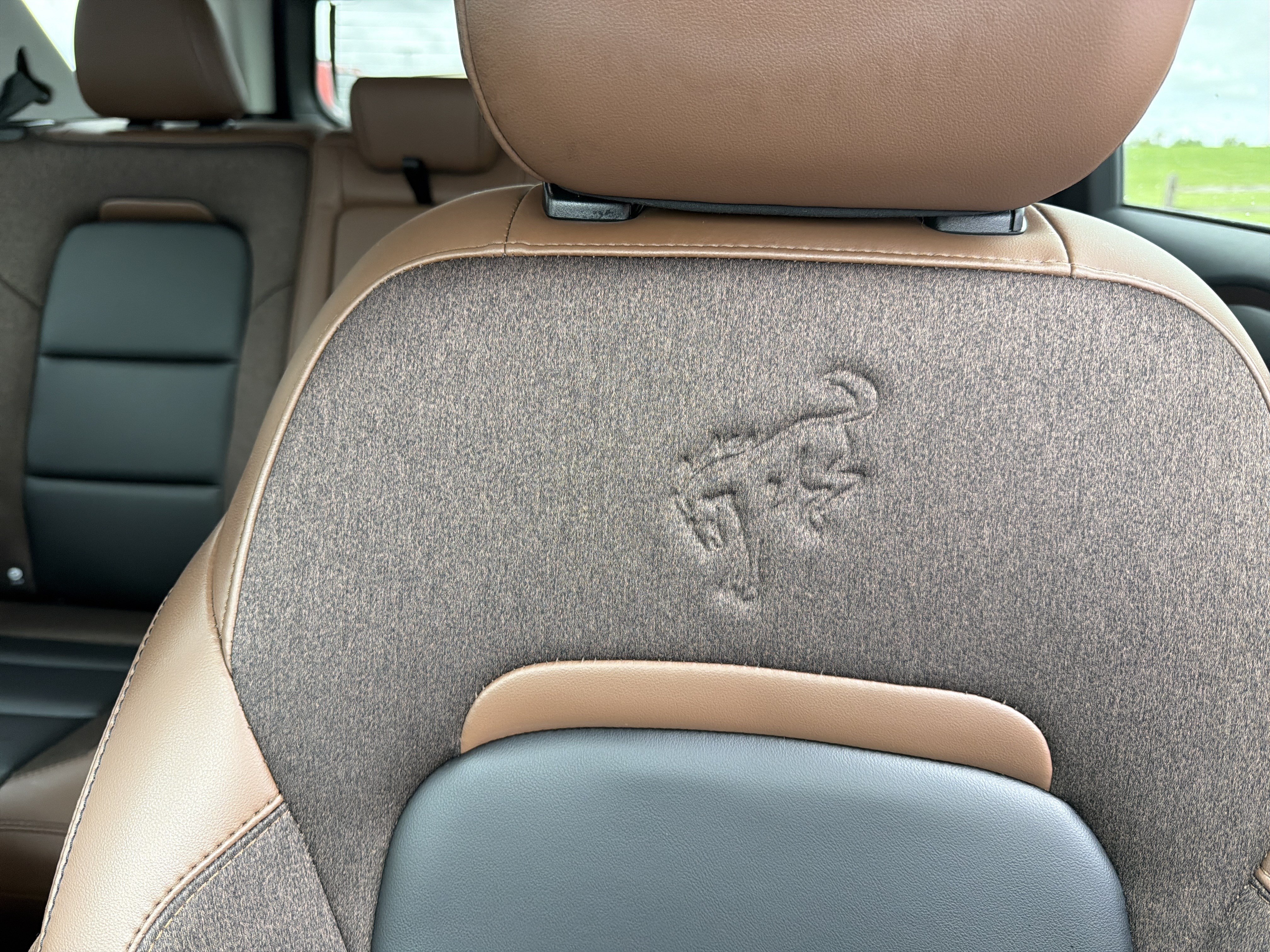 Certified 2025 Ford Bronco Sport Outer Banks w/ Outer Banks Tech Package+ AWD/4WD image 39