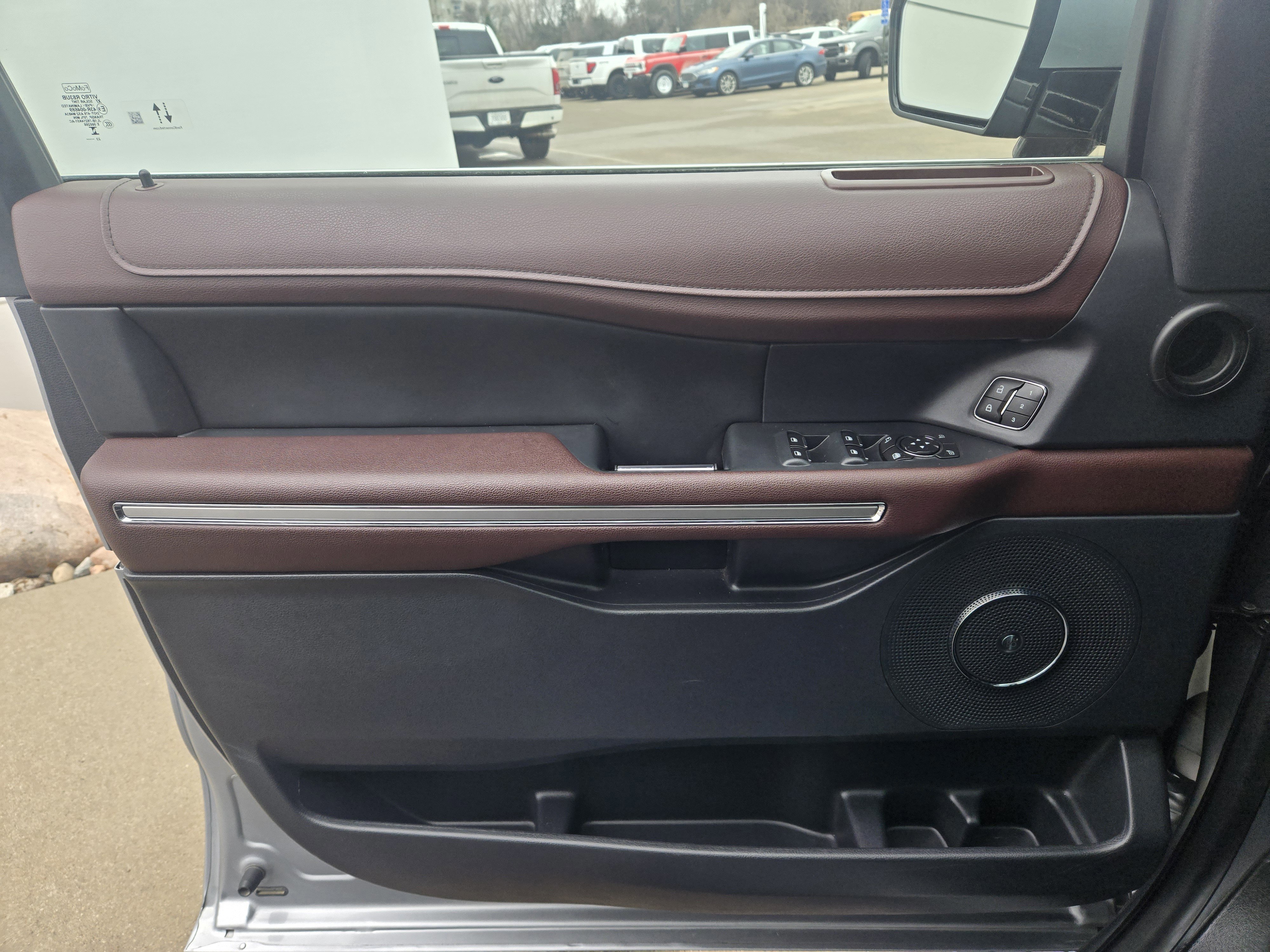 Certified 2024 Ford Expedition Limited image 21