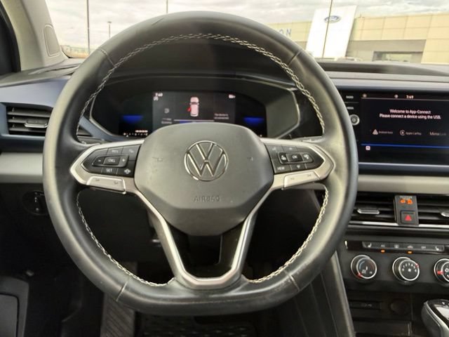 Used 2022 Volkswagen Taos SE FWD image 17