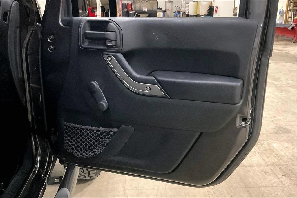 Used 2017 Jeep Wrangler Sport w/ Quick Order Package 24S AWD/4WD image 21