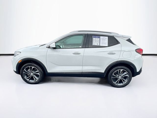 Used 2021 Buick Encore GX Essence w/ Advanced Technology Package AWD/4WD image 4