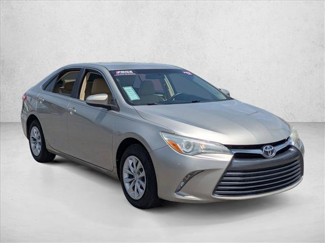 Used 2017 Toyota Camry LE FWD image 3