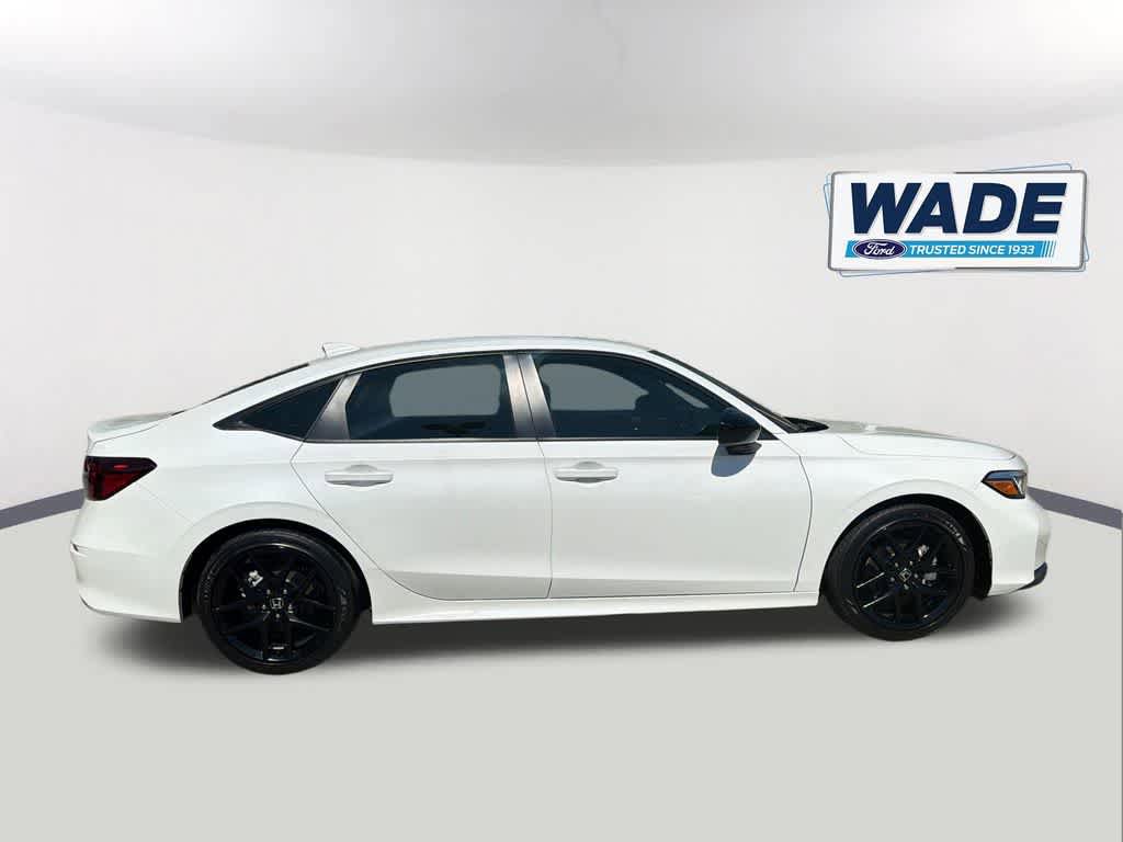 Used 2025 Honda Civic Sport image 4