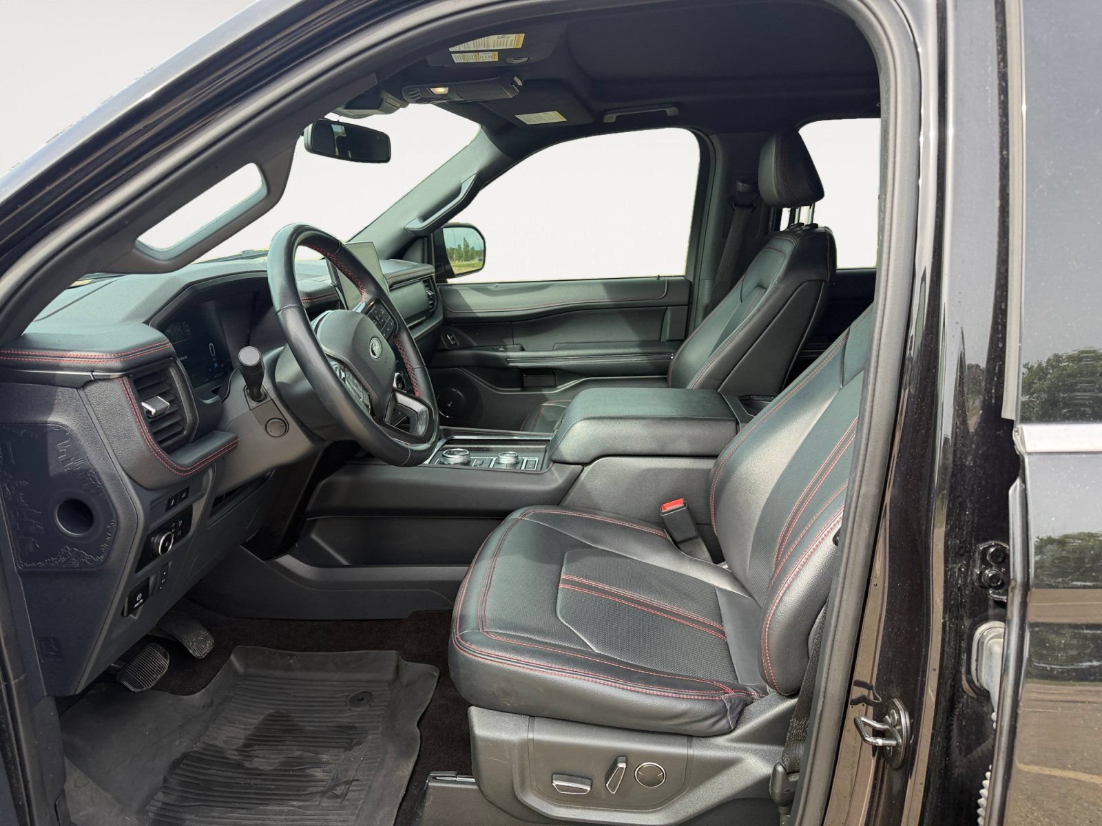 Certified 2023 Ford Expedition Limited AWD/4WD image 9