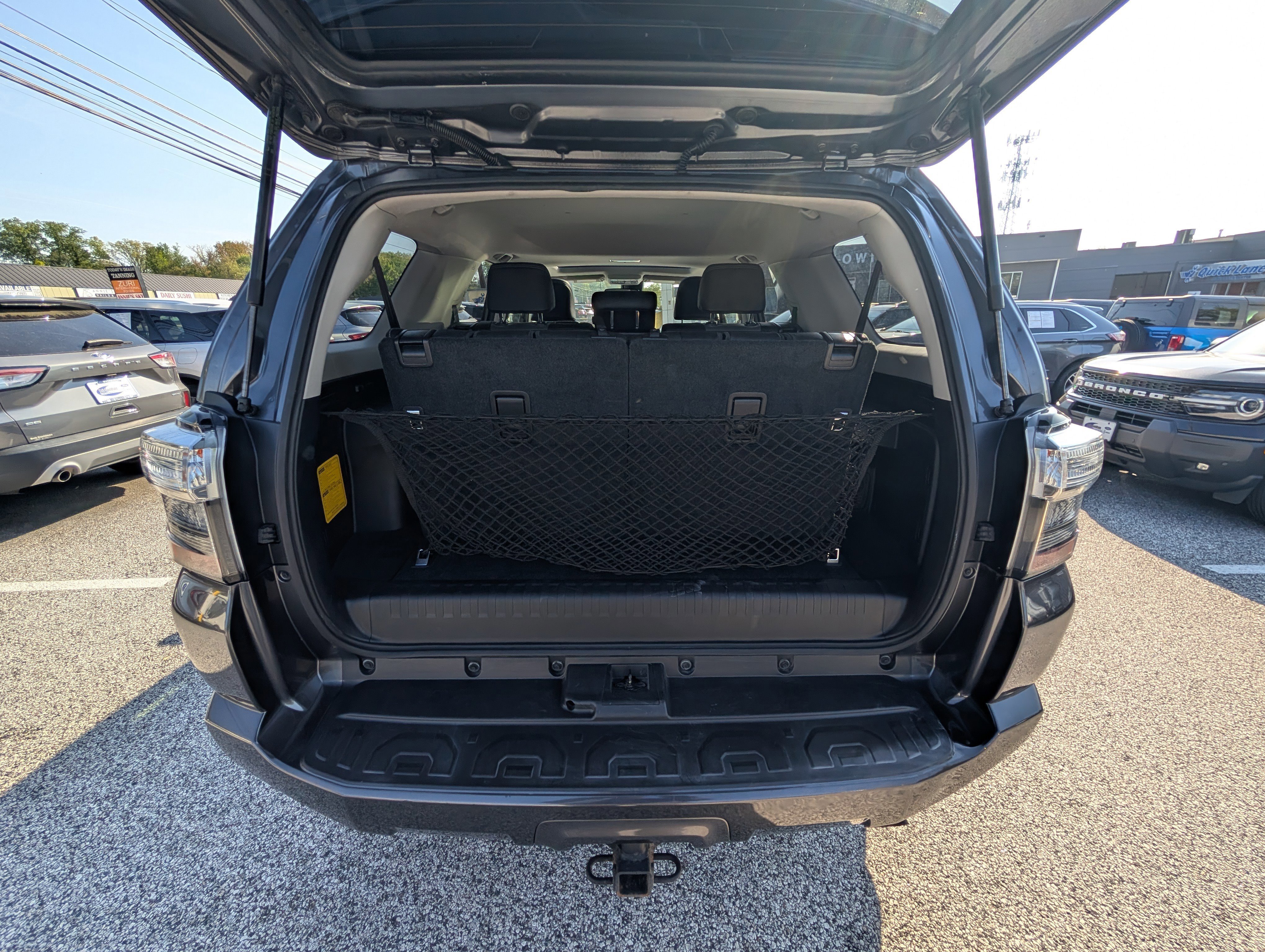 Used 2020 Toyota 4Runner SR5 Premium w/ Moonroof Package AWD/4WD image 15