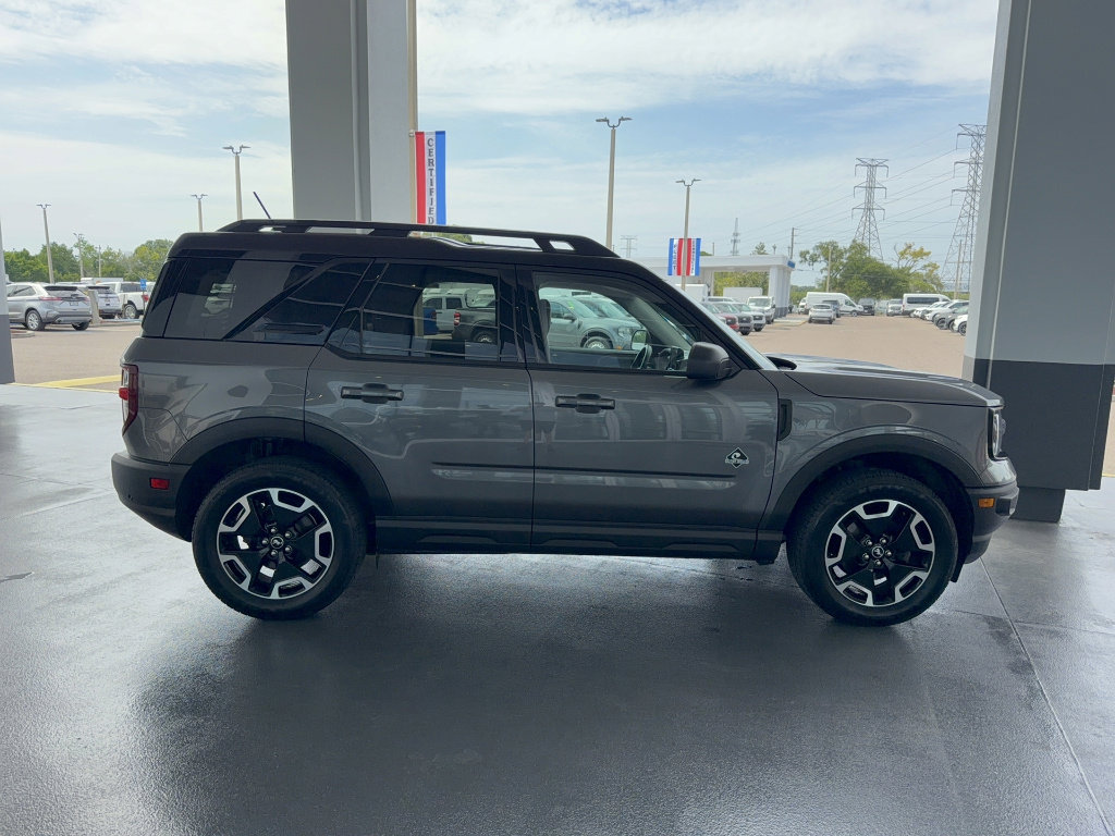 Certified 2022 Ford Bronco Sport Outer Banks w/ Tech Package AWD/4WD image 5