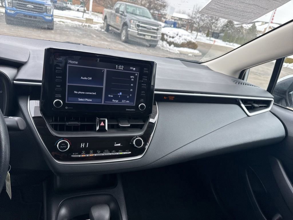 Used 2022 Toyota Corolla LE image 36