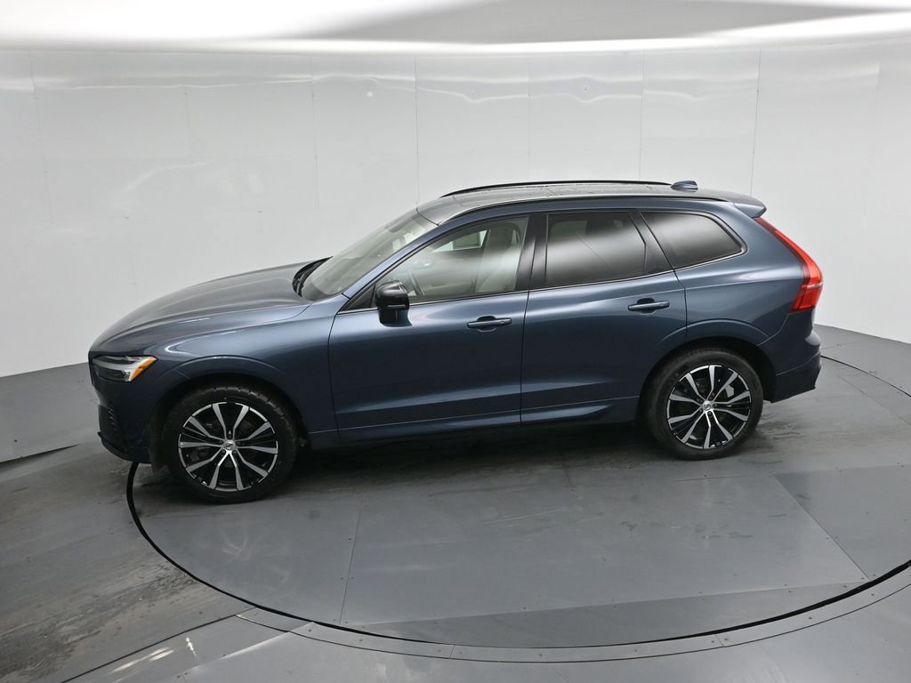 Used 2023 Volvo XC60 B5 Plus image 44