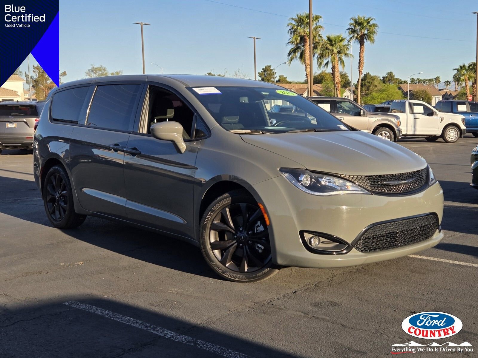 Used 2020 Chrysler Pacifica Touring w/ S Appearance Package